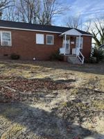 featured image of 221 Willow Ave