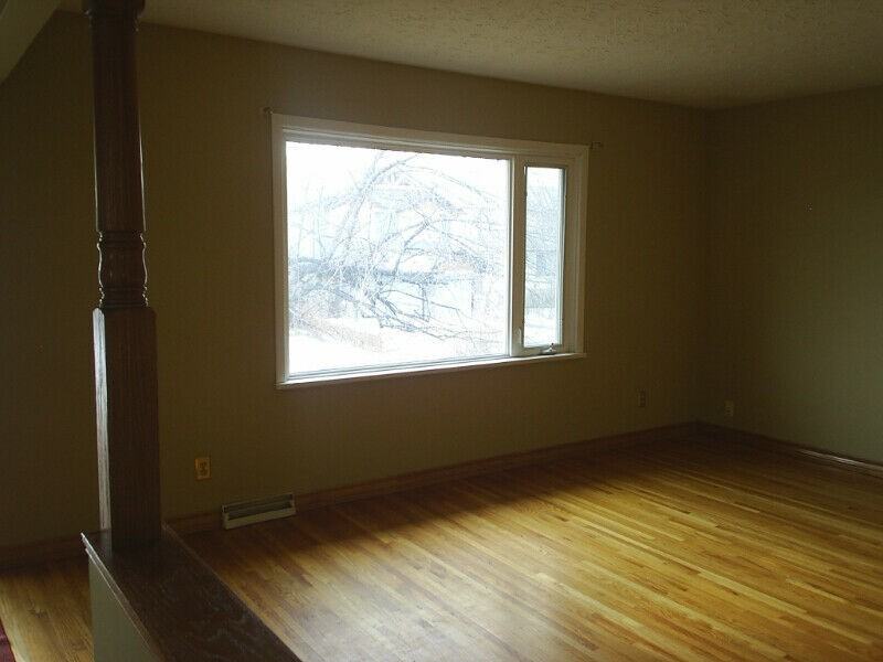 1231 Colgrove Avenue Northeast - Photo 5 of 9