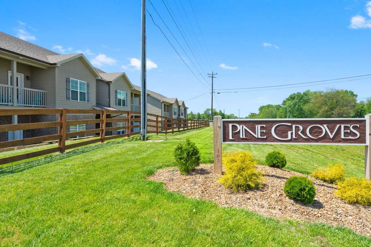 Pine Groves Apartments - Photo 6 of 50