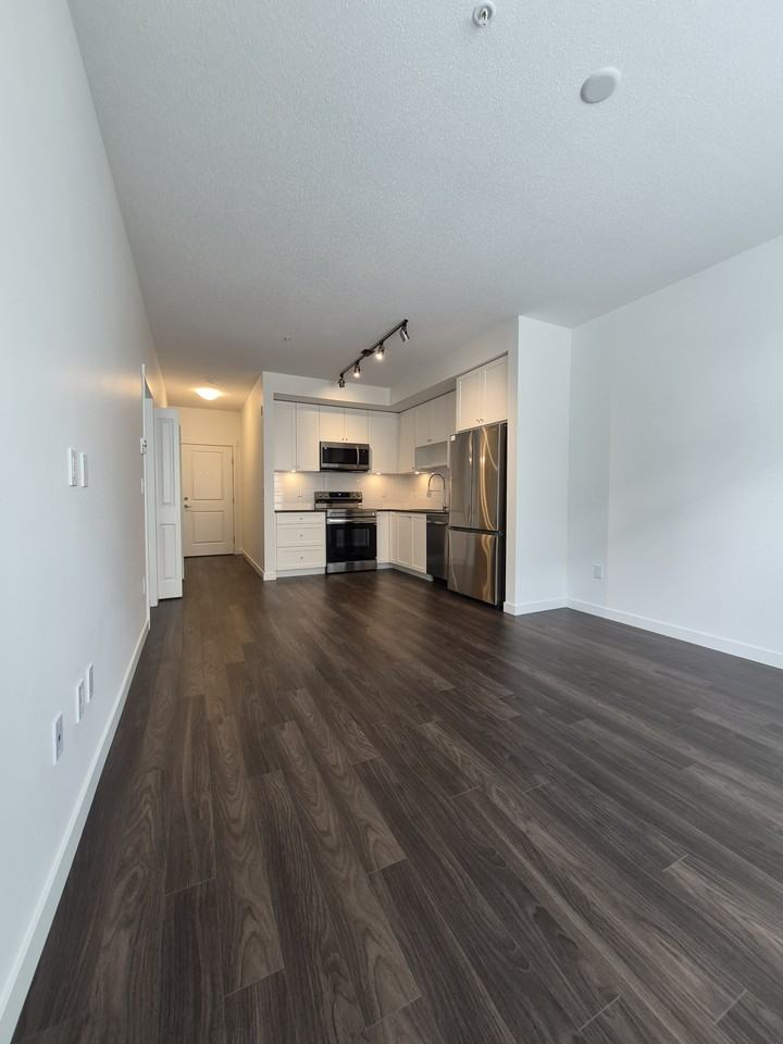 15735 85 Avenue #310 - Photo 3 of 25