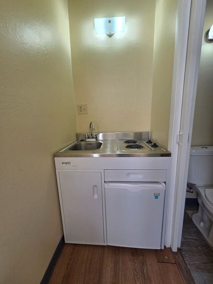 Auklet, LLC - Photo 4 of 14