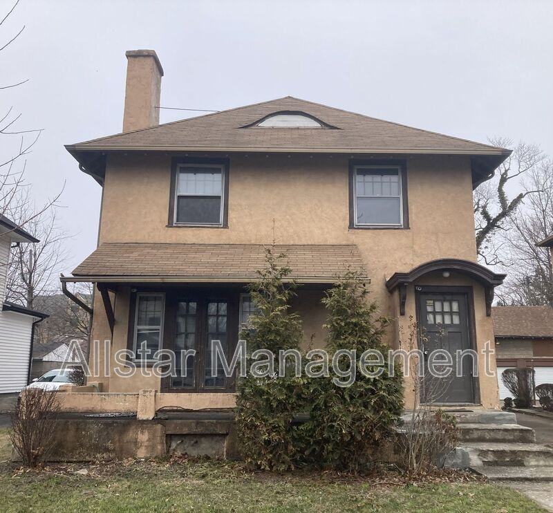 411 9th St - Photo 2 of 16
