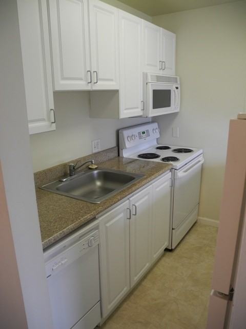 5210 Russell Ave Nw #R308 - Photo 4 of 14