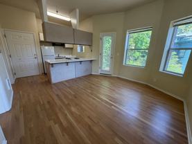 Everett Street Apartments - Photo 1 of 1