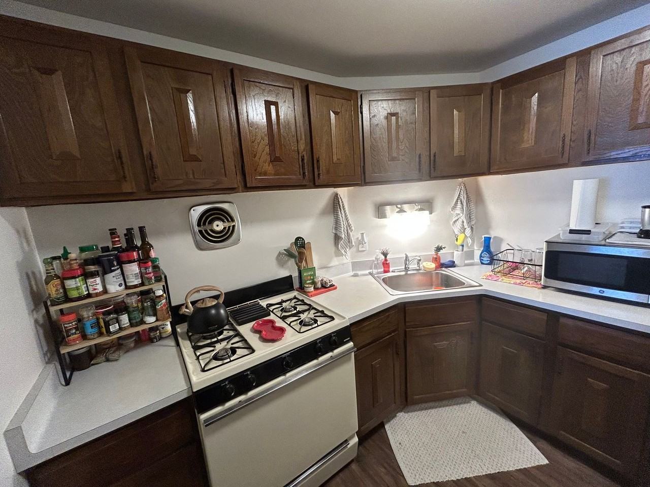 2636 S Logan Ave - Photo 2 of 13