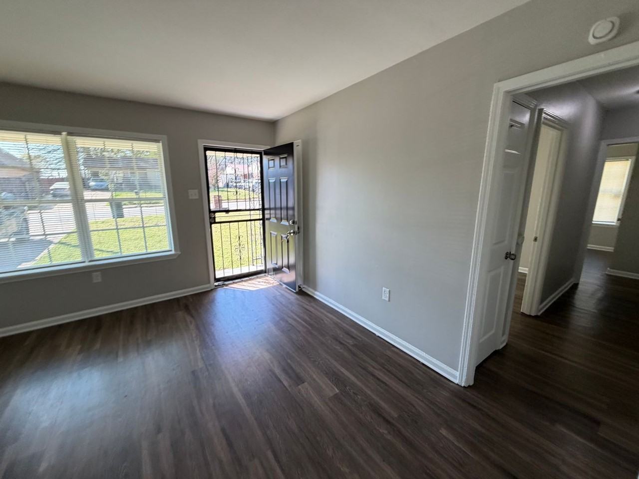 3388 Charlotte Rd - Photo 5 of 12