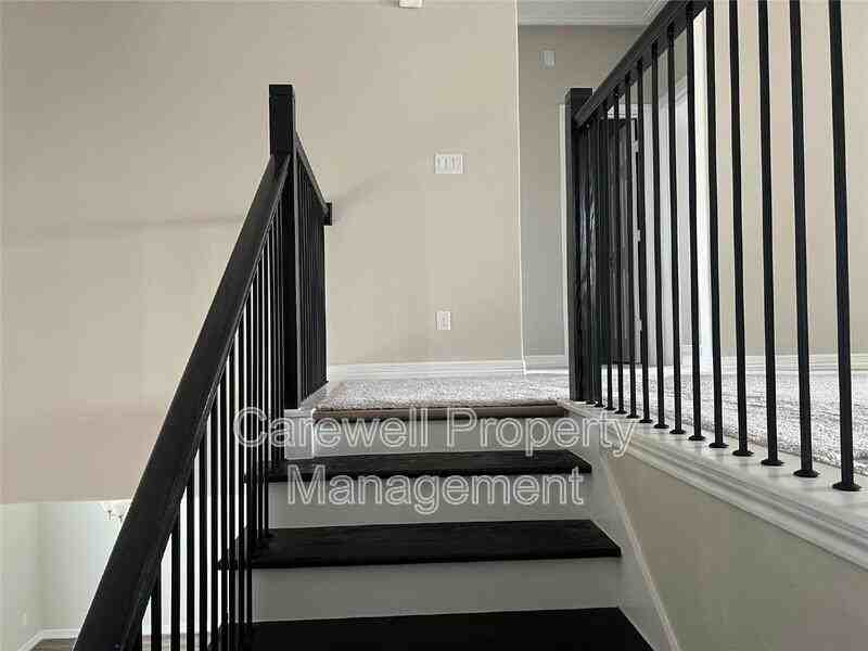 2638 Settler Hill Dr - Photo 5 of 24