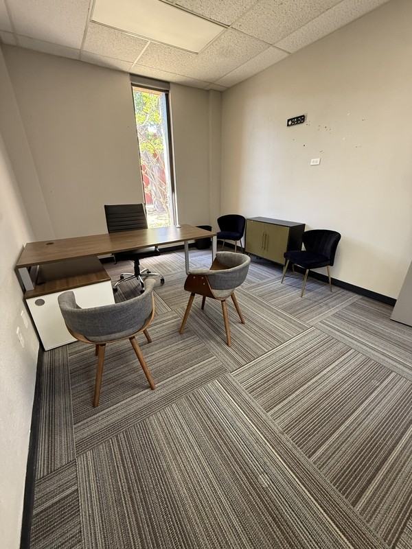 6303 Indiana Ave - Photo 3 of 7