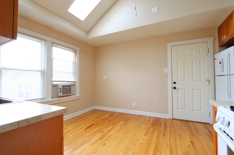2142 West 18th Place #2R - Photo 6 of 15