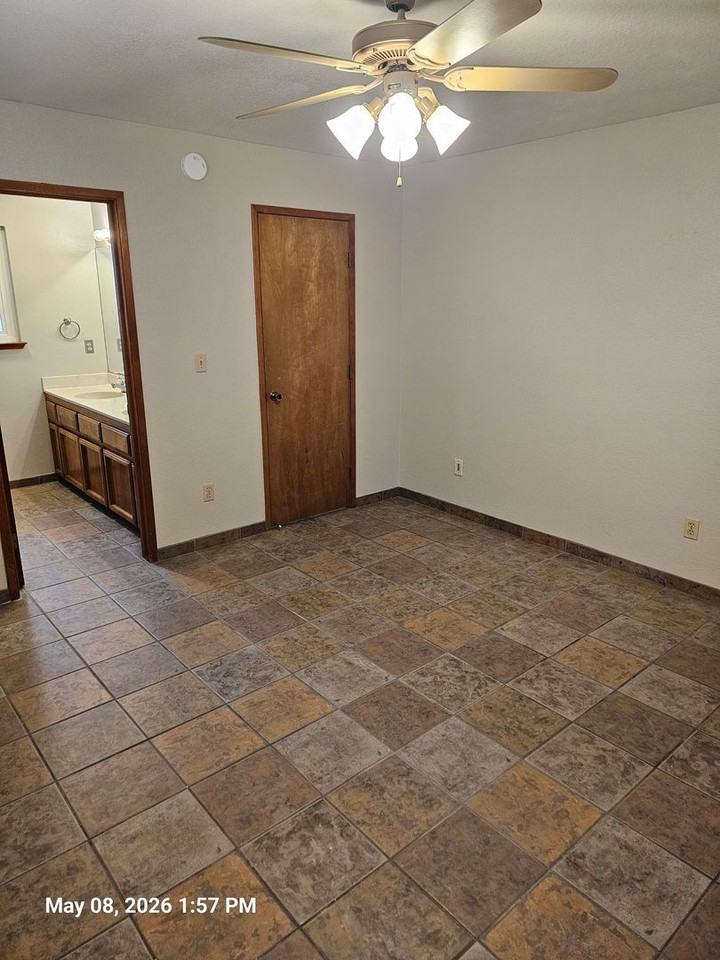 1881 S Irwin St - Photo 5 of 11