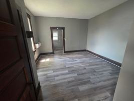 featured image of 117 S 4th St #2