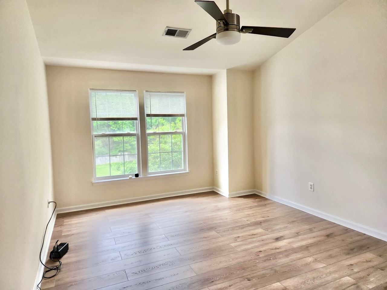 7505 Calderon Ct - Photo 3 of 17