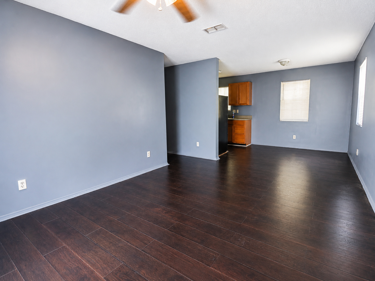 4506 Letson St - Photo 2 of 9