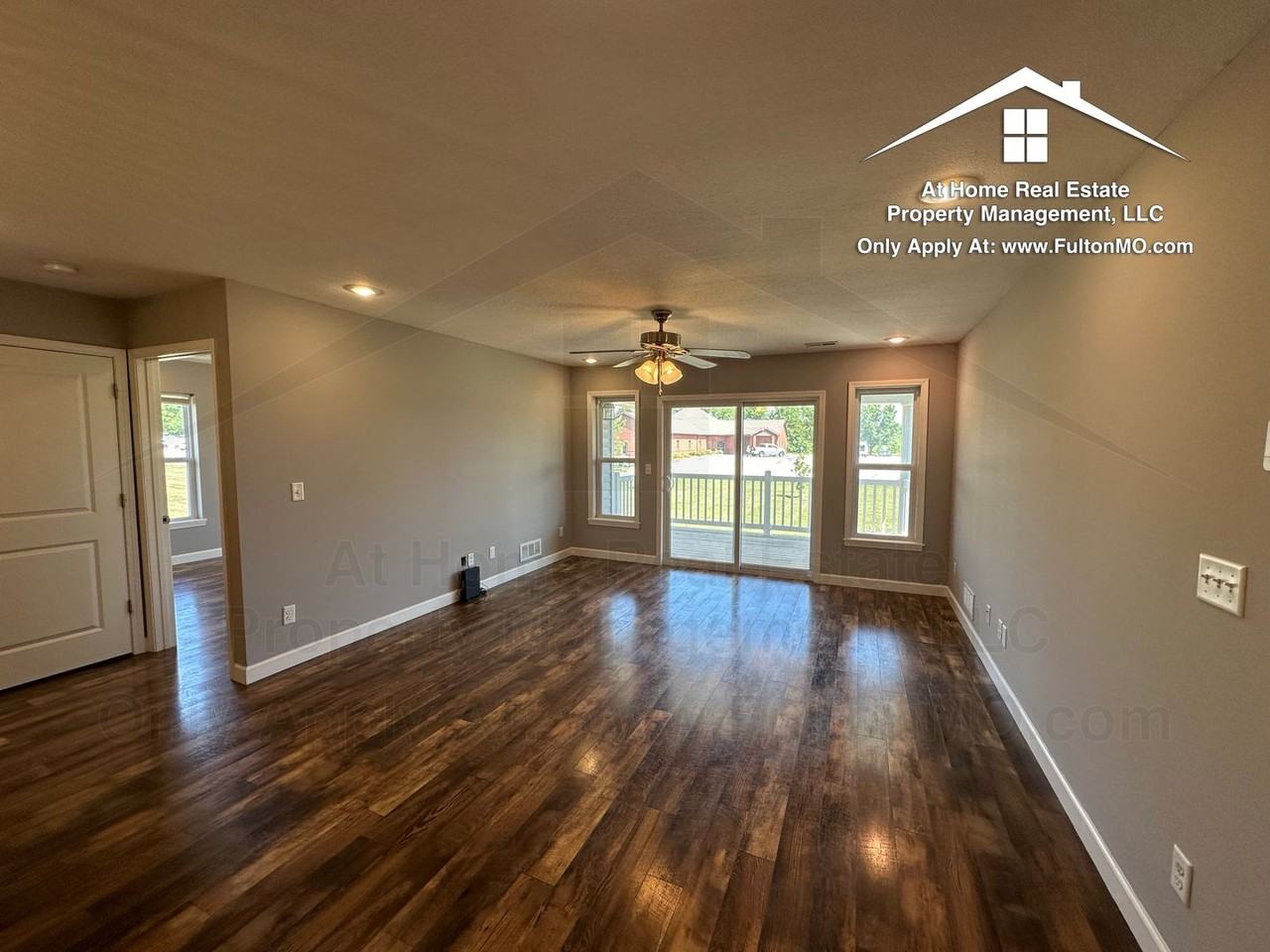 301 E Saint Eunice Rd - Photo 2 of 29