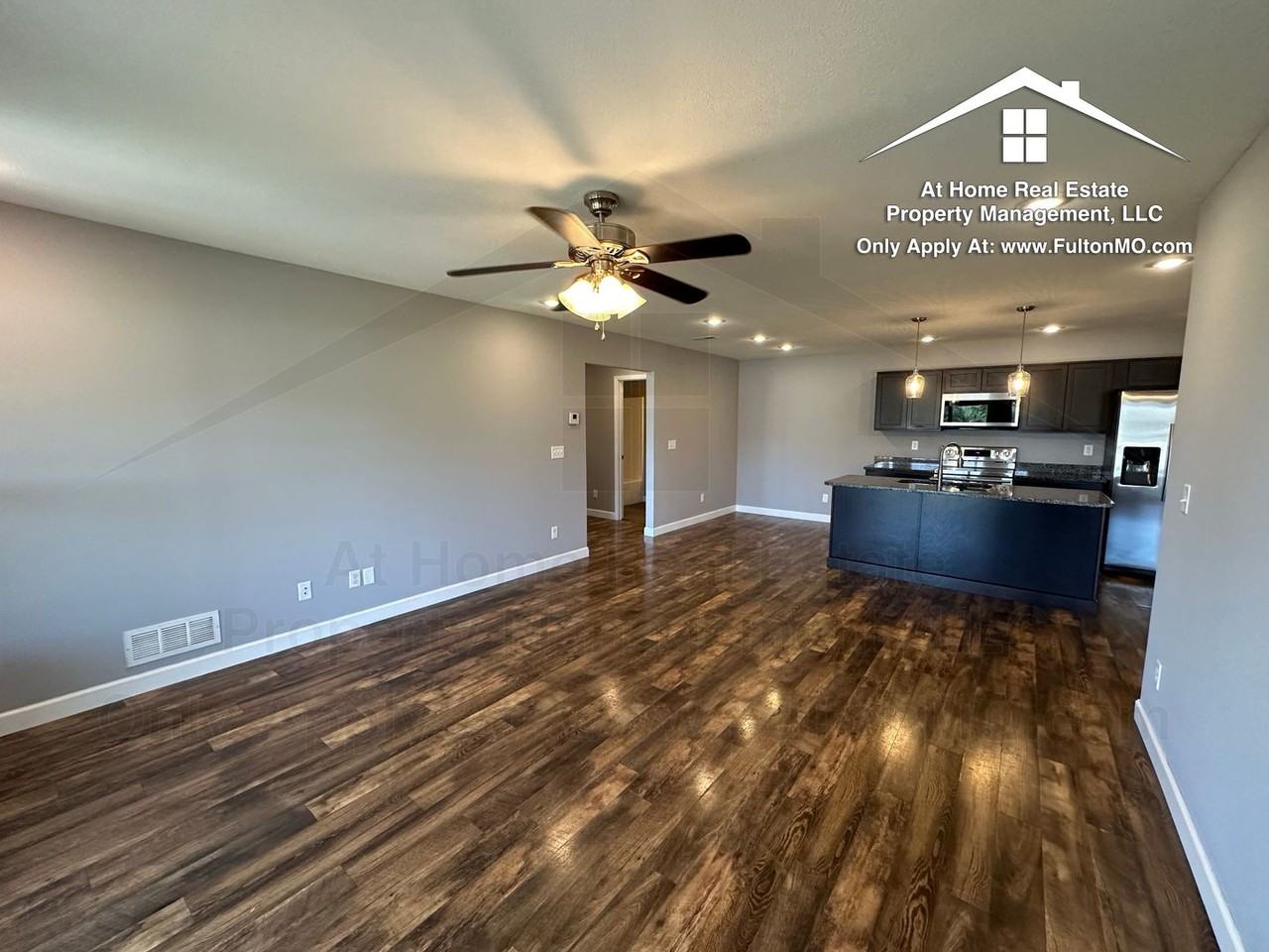 301 E Saint Eunice Rd - Photo 4 of 29