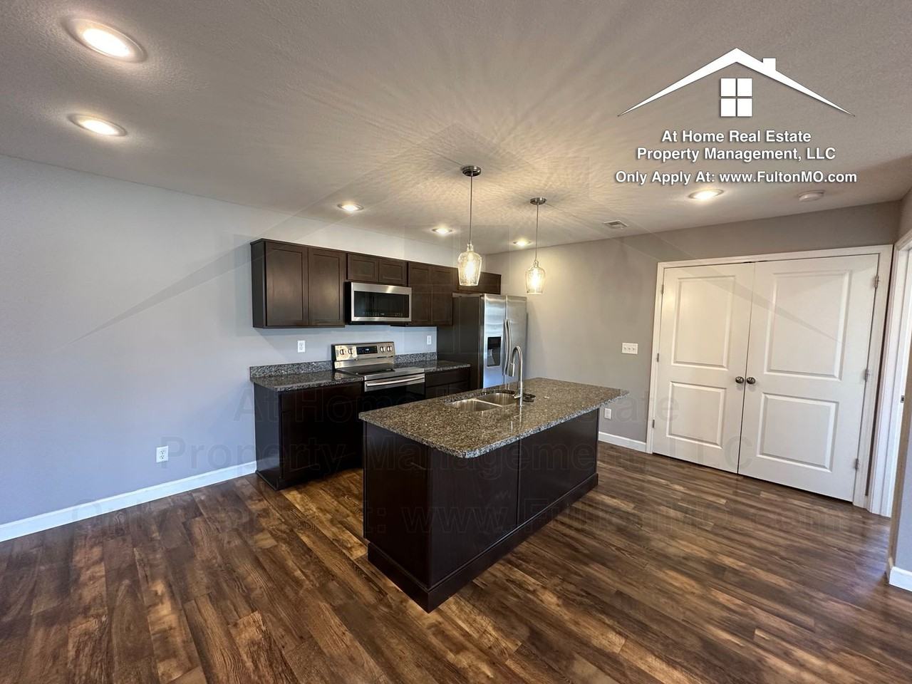 301 E Saint Eunice Rd - Photo 6 of 29