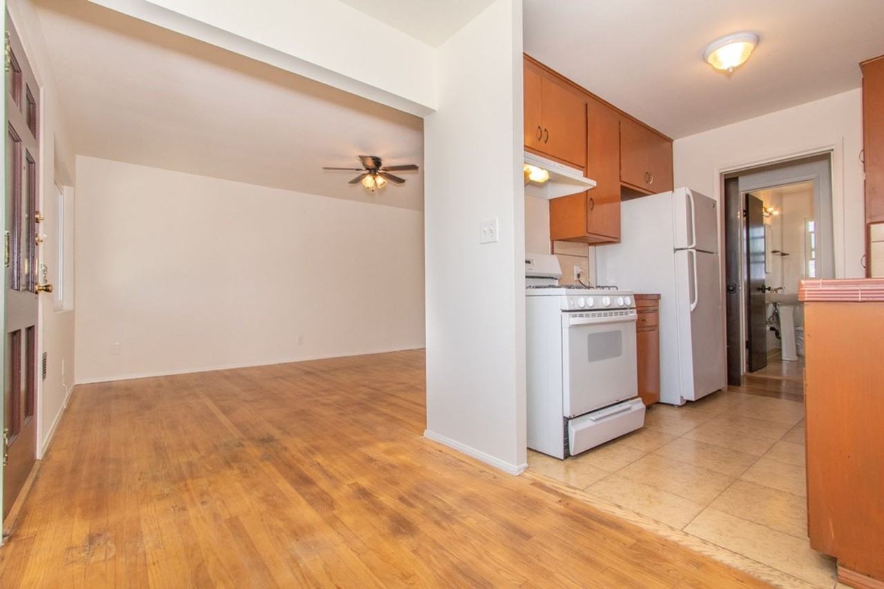 4209 Monroe Ave - Photo 2 of 14