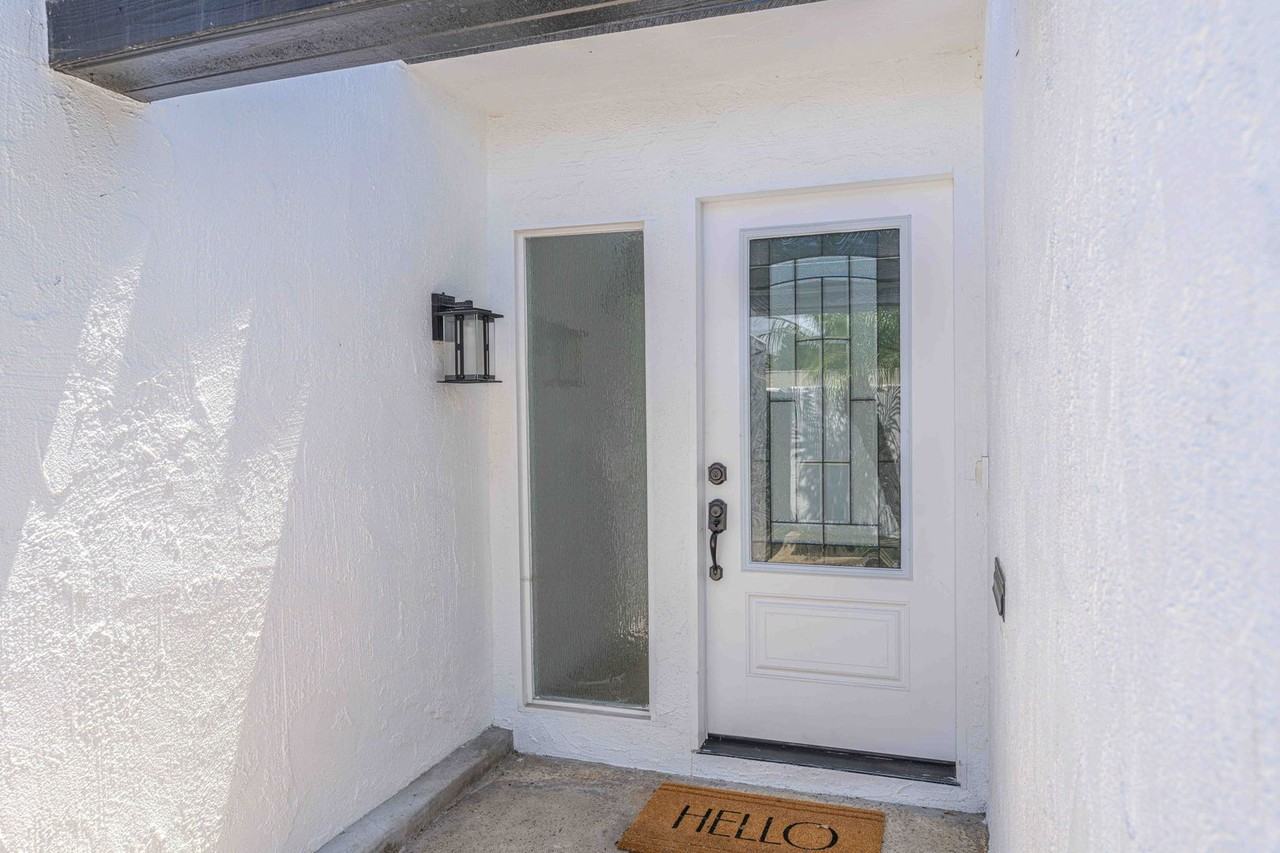 10220 El Monterey Ave - Photo 3 of 35