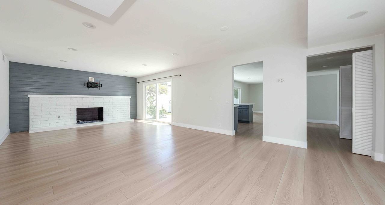 10220 El Monterey Ave - Photo 5 of 35