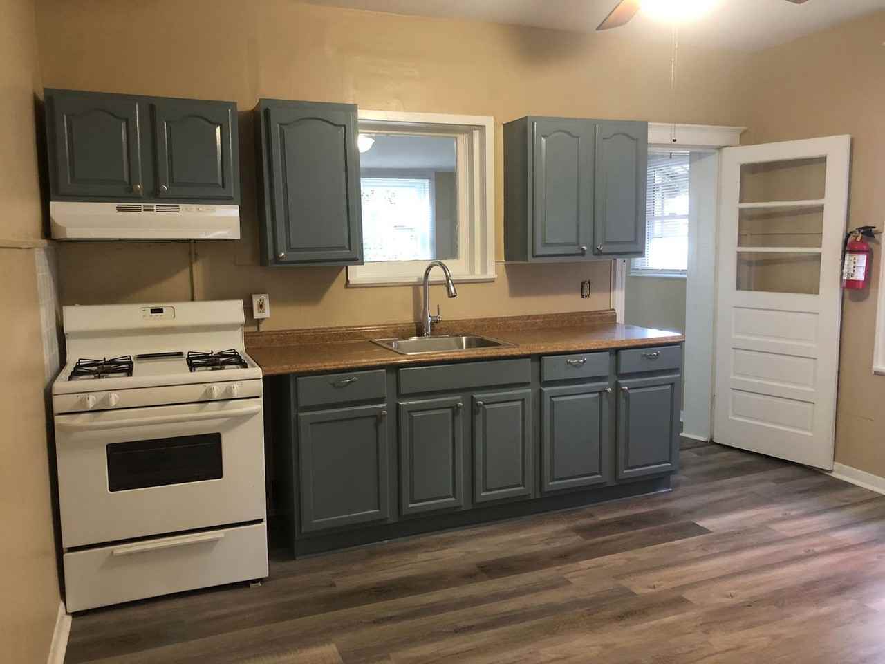 30 Victor Ave - Photo 4 of 23