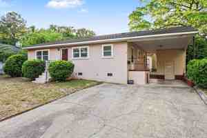 featured image of 534 N Fayetteville St