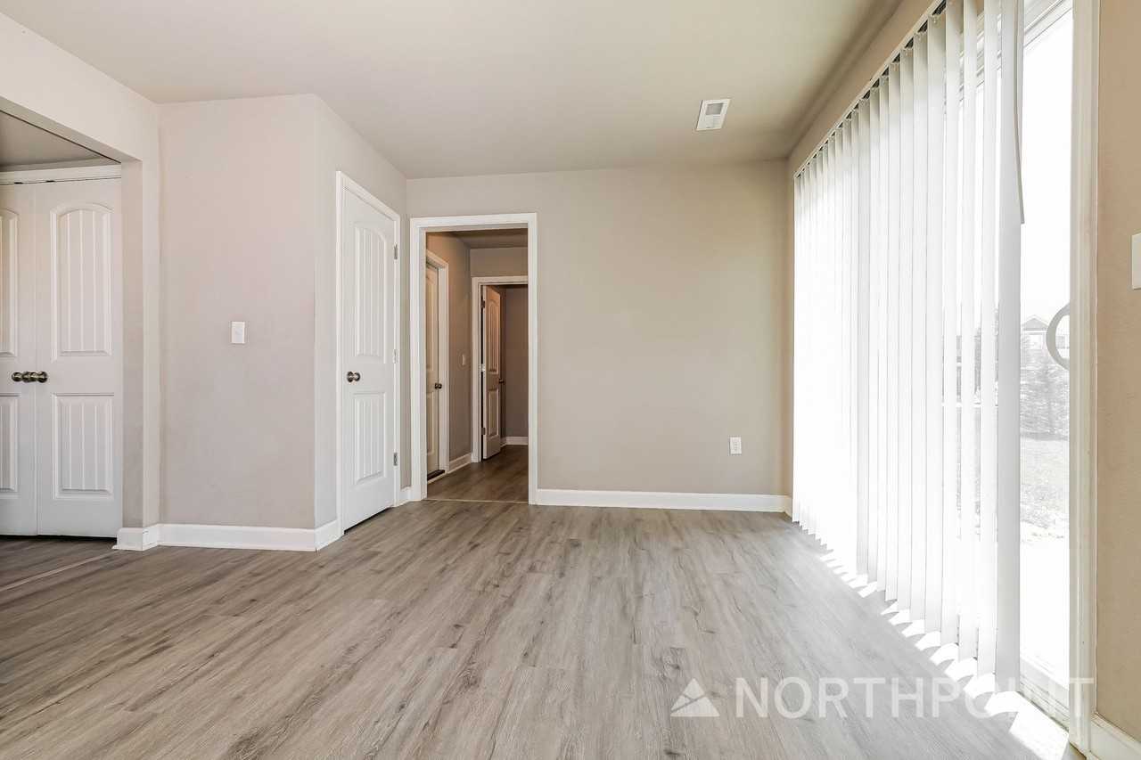 102 Sw Rose St - Photo 5 of 17