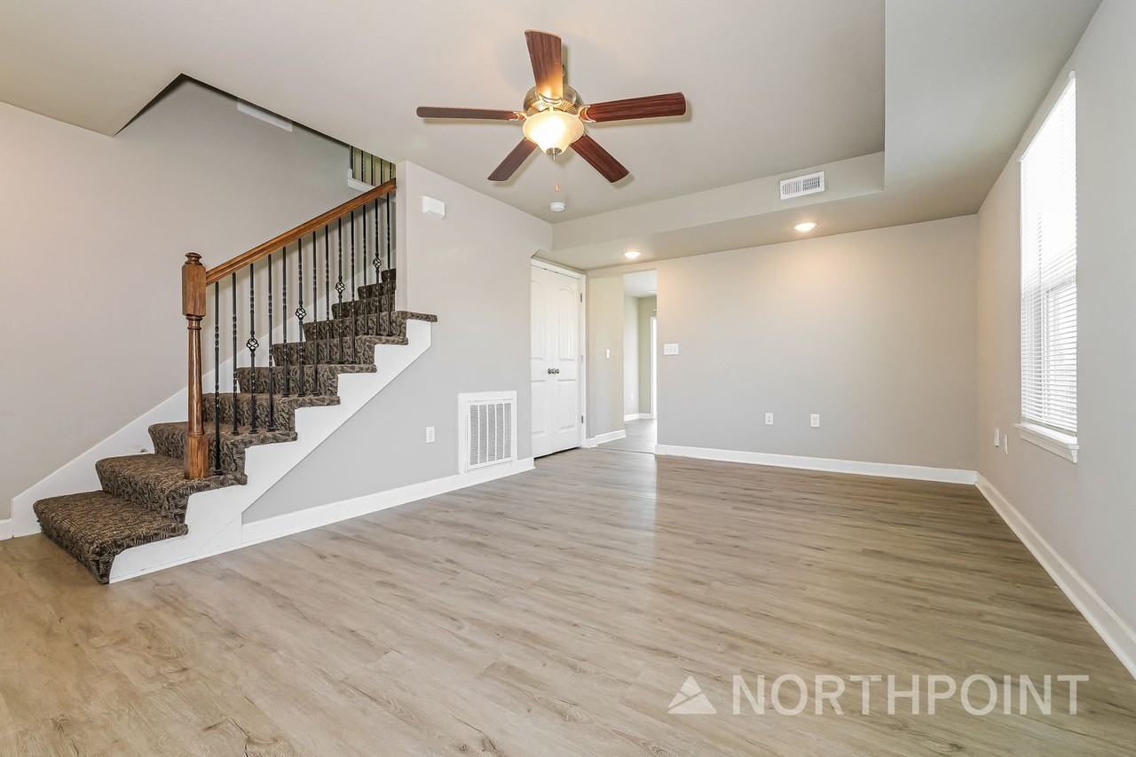 102 Sw Rose St - Photo 4 of 17