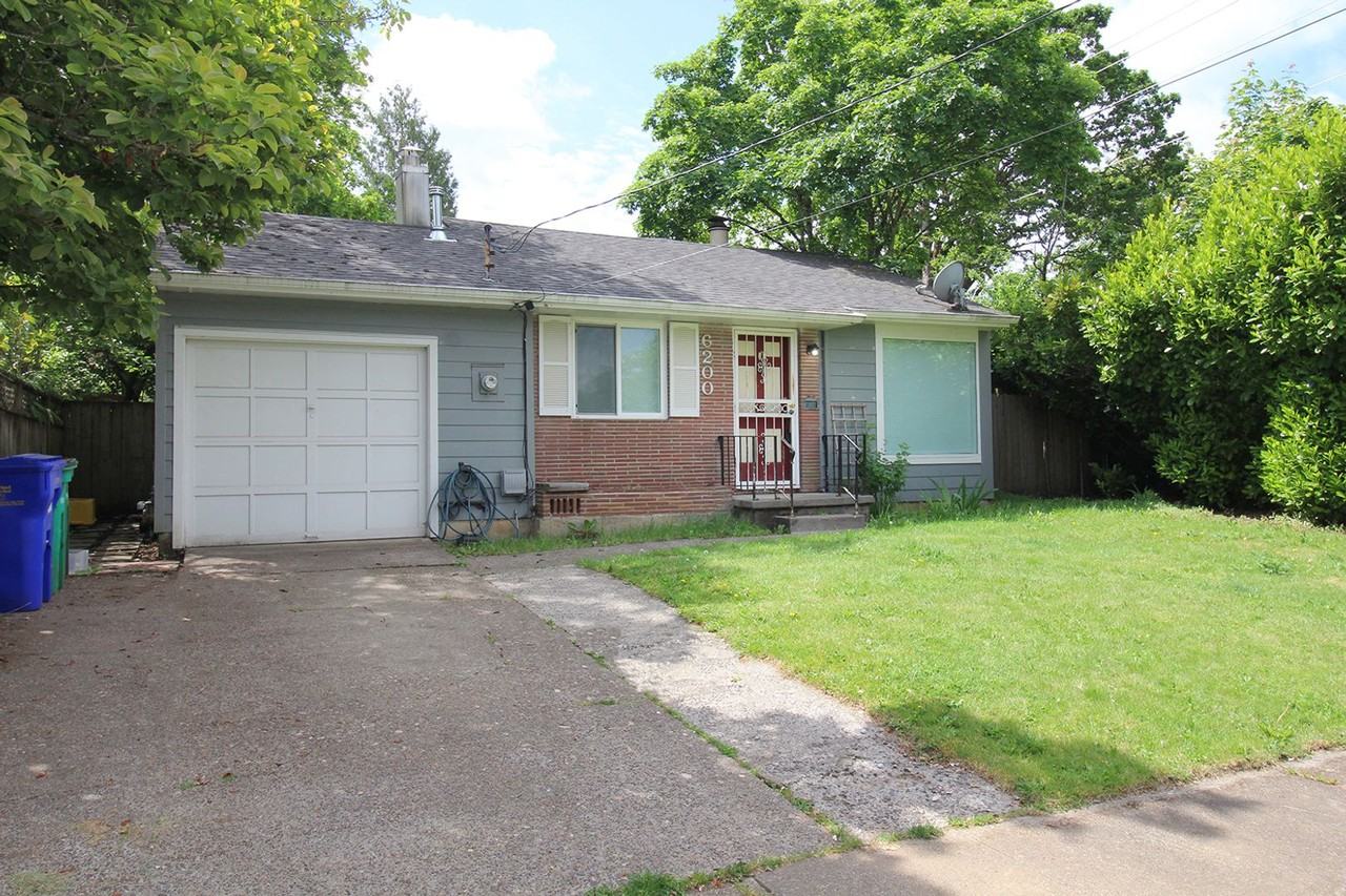6200 Ne Shaver St - Photo 2 of 23