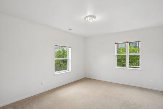 3559 S Federal St #202 - Photo 7 of 18