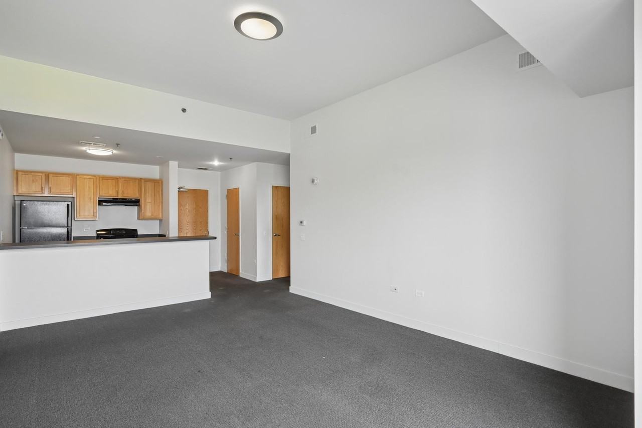3622 S State St #413 - Photo 3 of 14