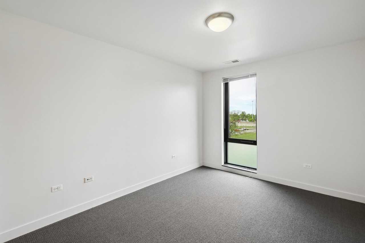3622 S State St #413 - Photo 4 of 14