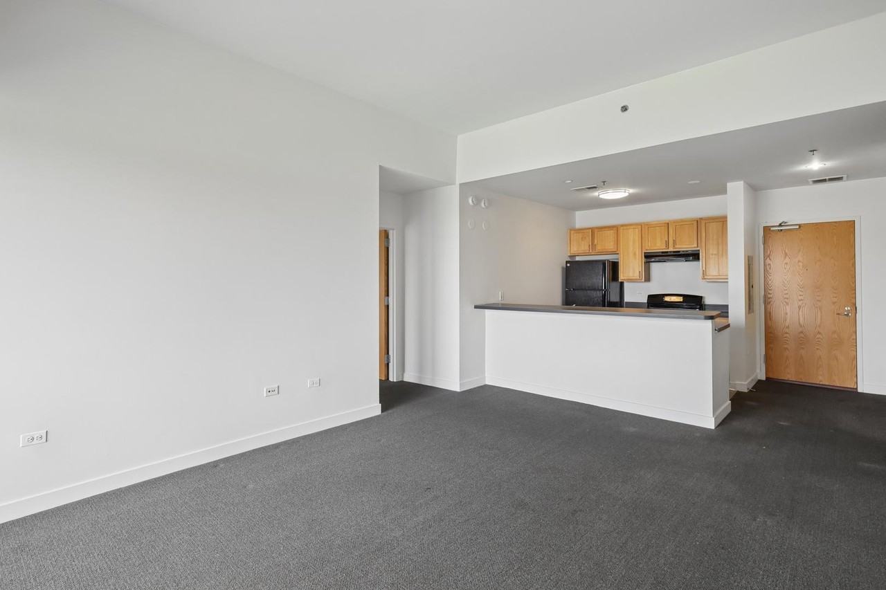 3622 S State St #413 - Photo 5 of 14