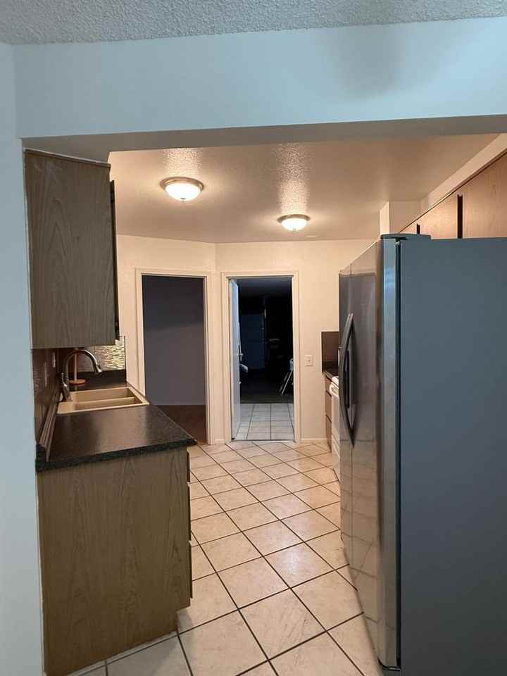 16653 N 103rd Ave - Photo 4 of 27