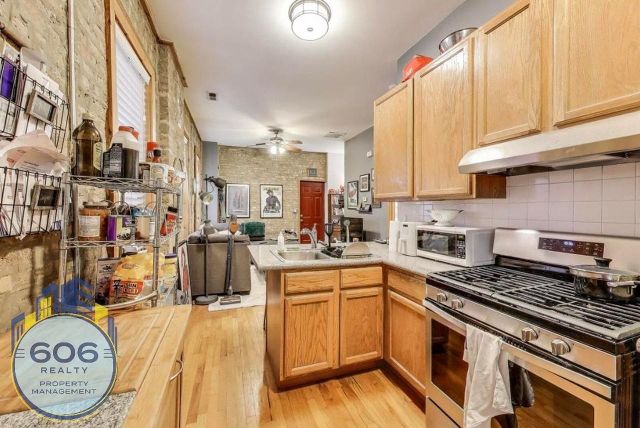 West Town Apartments! - Photo 4 of 11