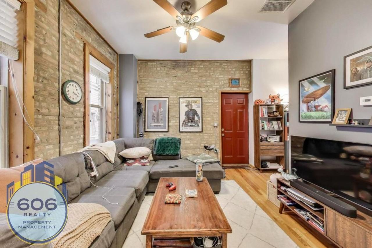 West Town Apartments! - Photo 5 of 11