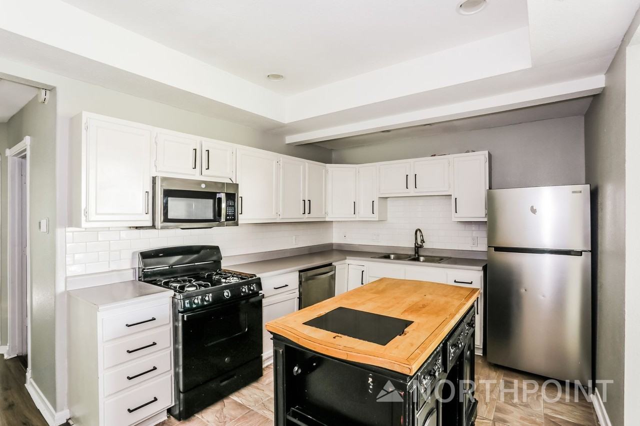 517 Burgett St - Photo 5 of 16
