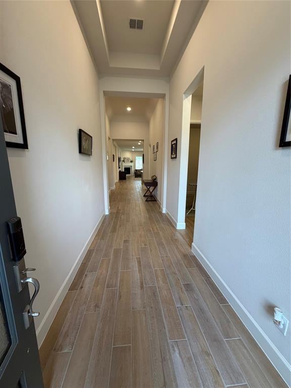 1421 Kirkhill Ln - Photo 2 of 17