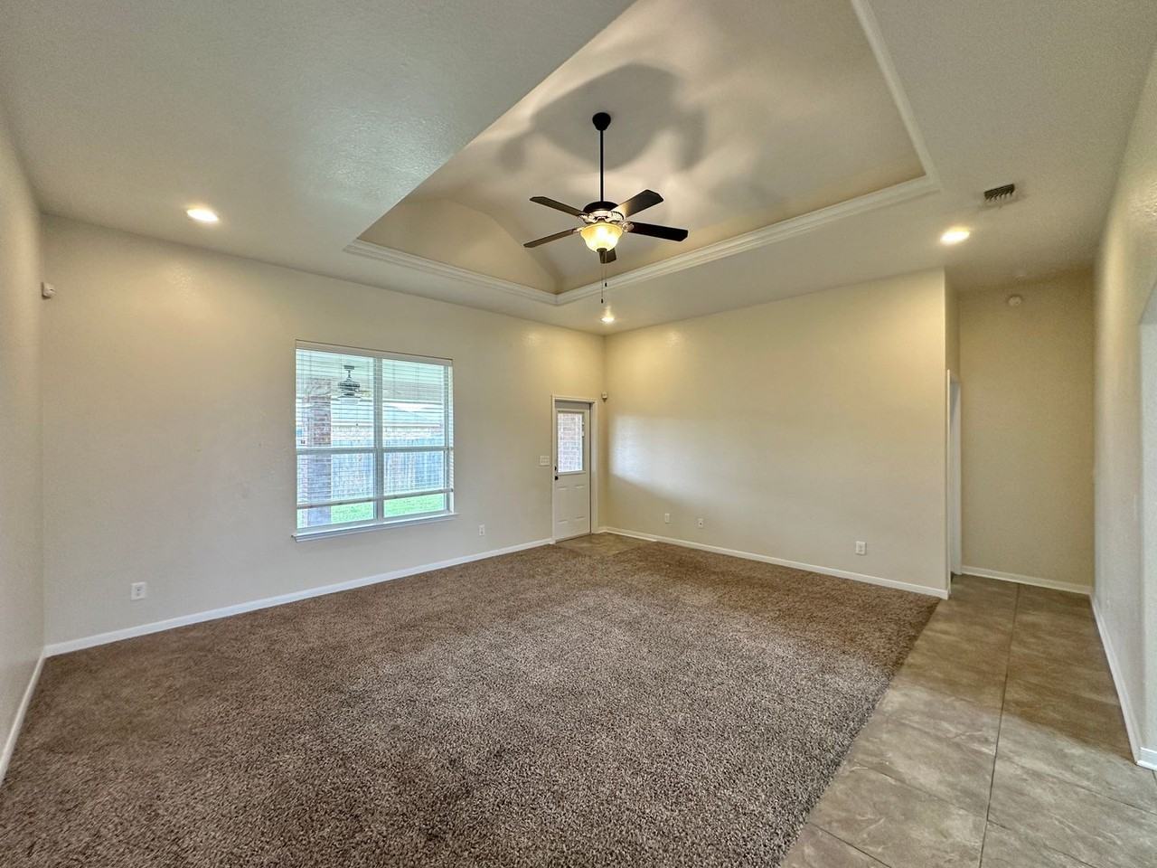 6710 Alvin Dr - Photo 3 of 43