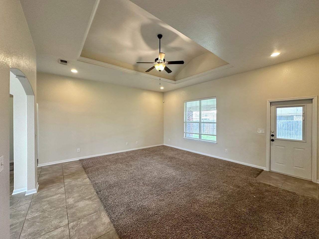 6710 Alvin Dr - Photo 7 of 43