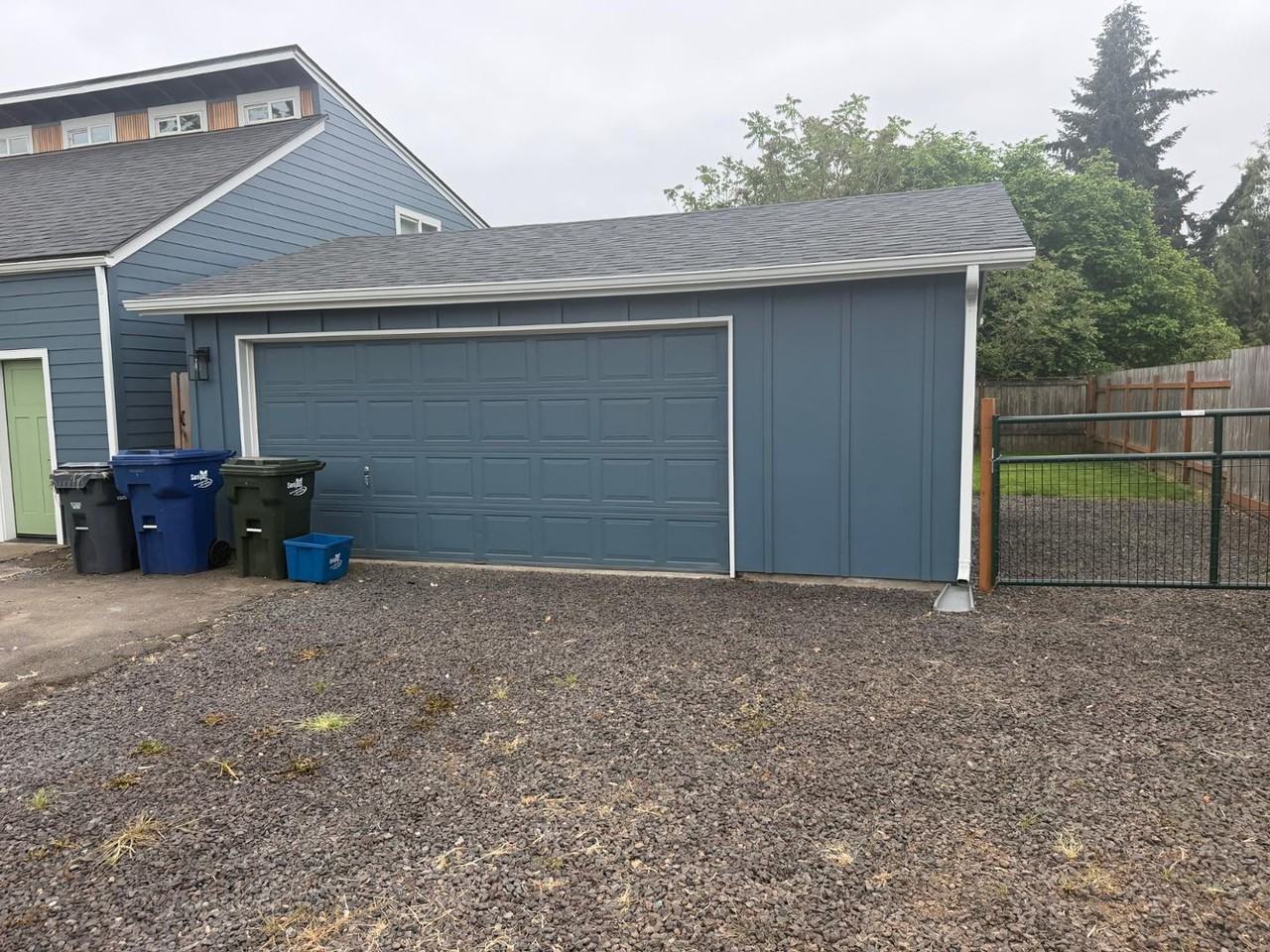 2552 Edison St - Photo 2 of 13