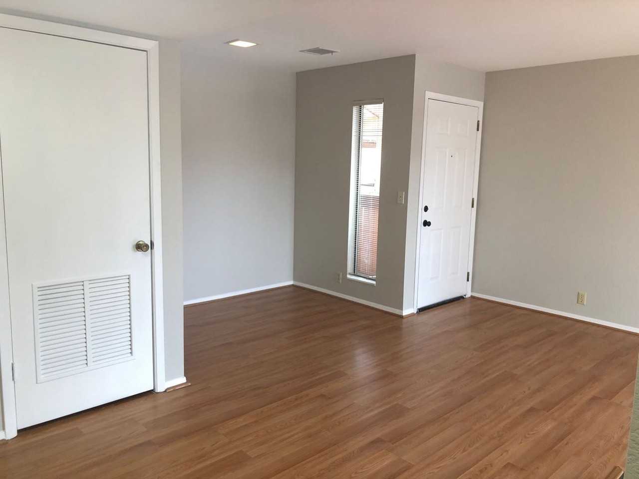 1081 E Countrywoods Cir #G21 - Photo 3 of 16