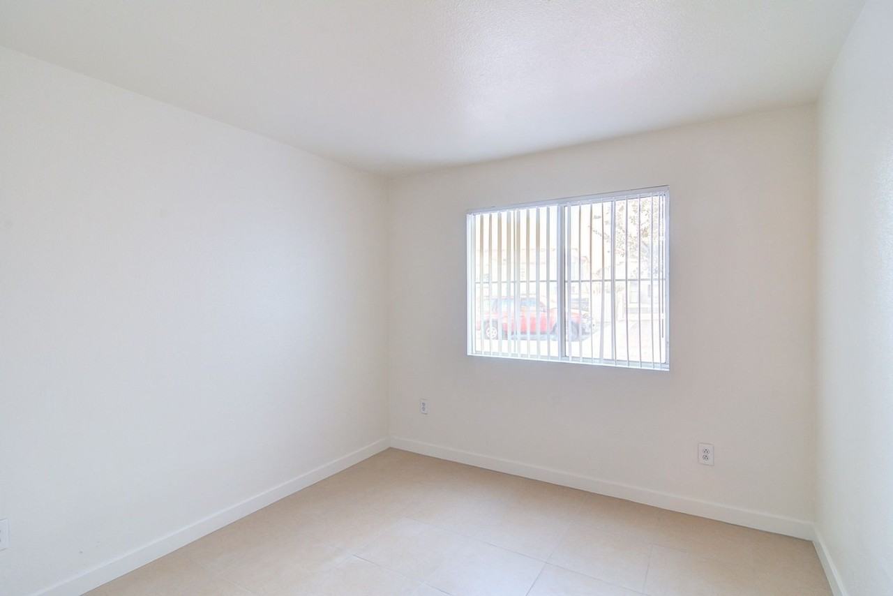 3956 Danny Melamed Ave #101 - Photo 5 of 10