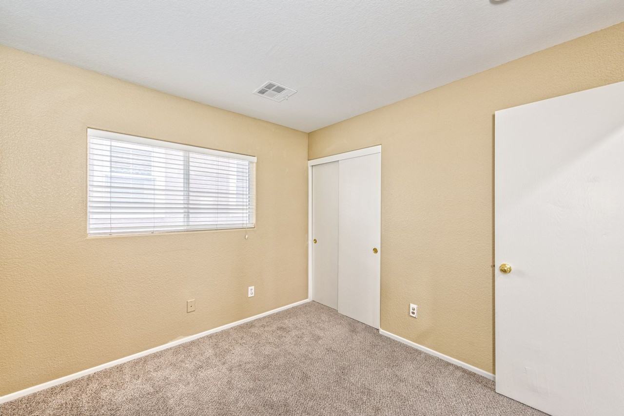 11169 Salentino Ave - Photo 5 of 15