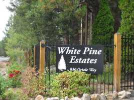 featured image of 830 Oriole Way