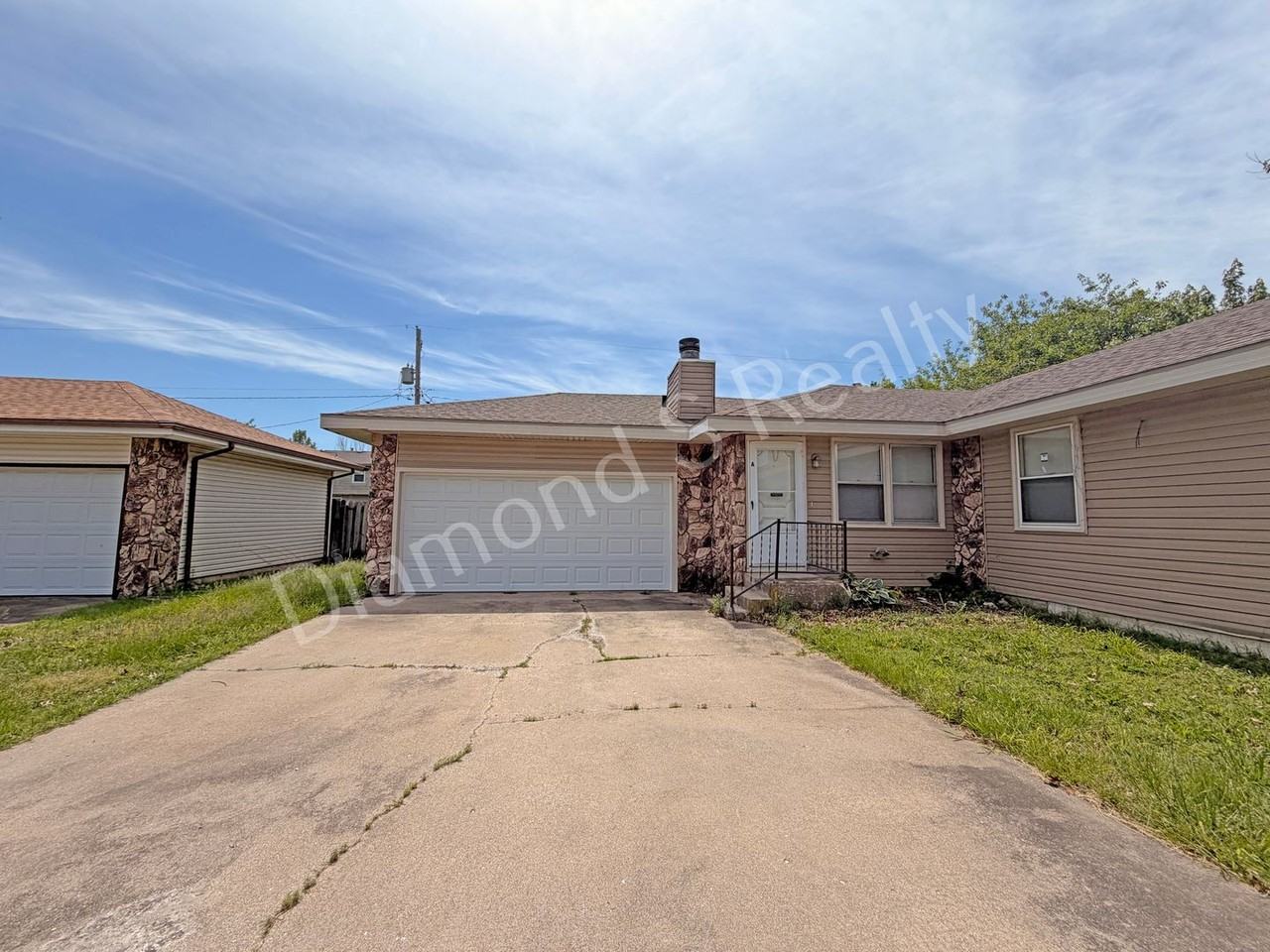 1006 W Edgewood St - Photo 2 of 18