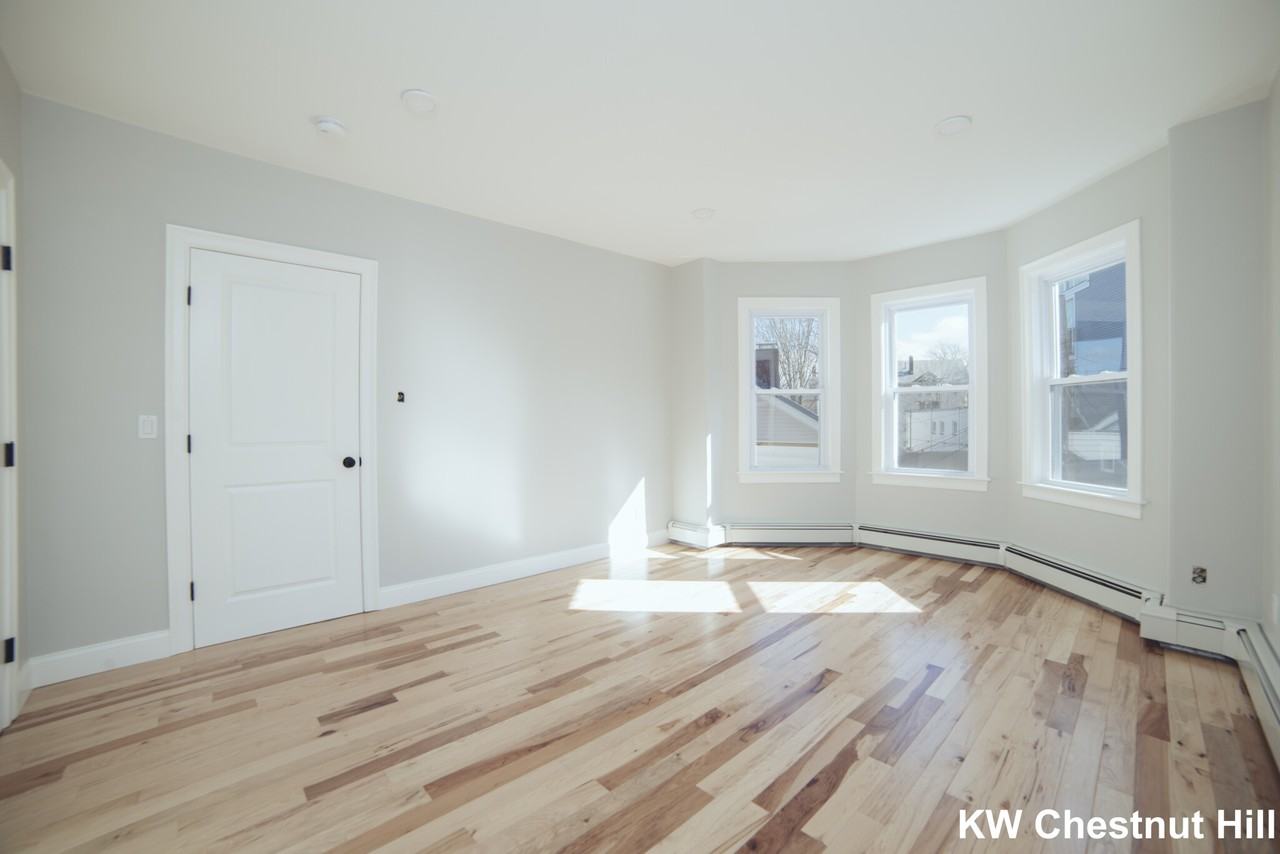 Duffley Ct #3 - Photo 6 of 34