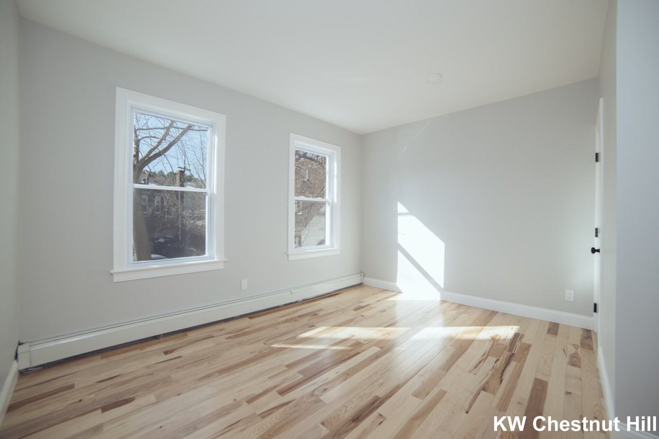 Duffley Ct #3 - Photo 7 of 34
