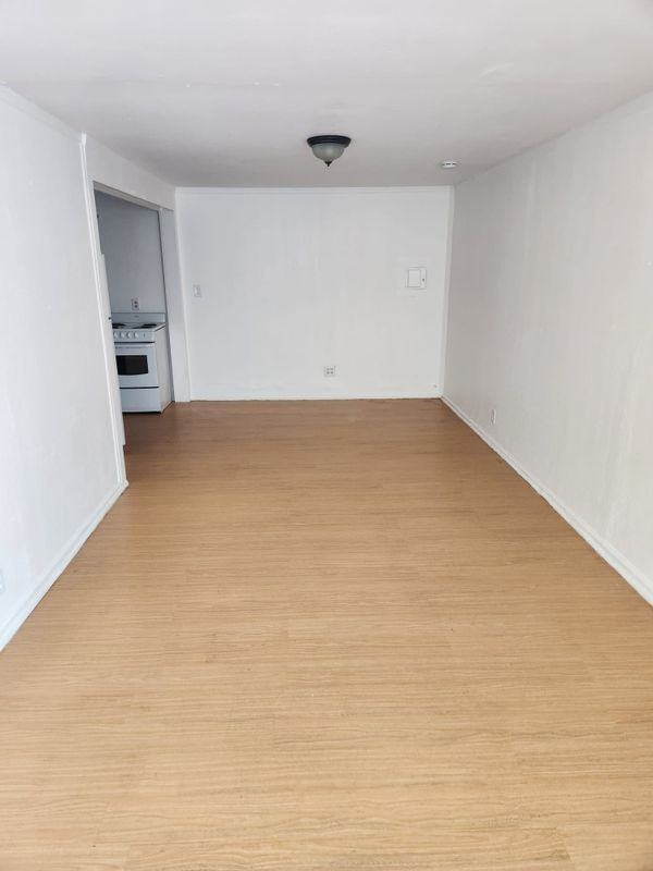 610 Ne 35th St ##3 - Photo 2 of 7