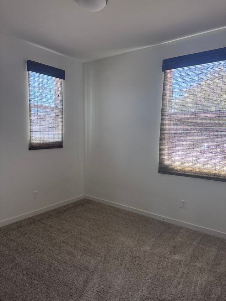 5019 Wuthering Ave - Photo 6 of 12