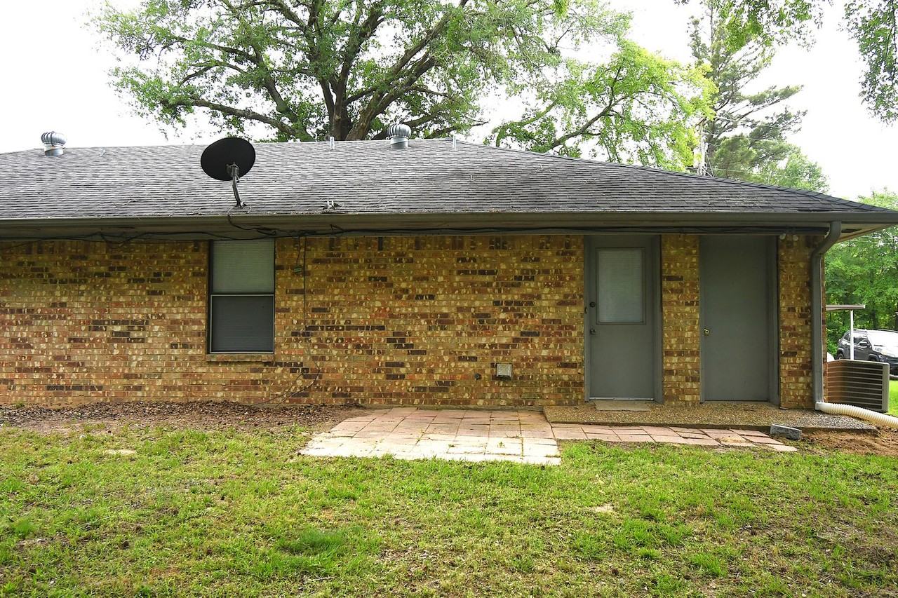 10770 Chickasha Dr - Photo 5 of 20